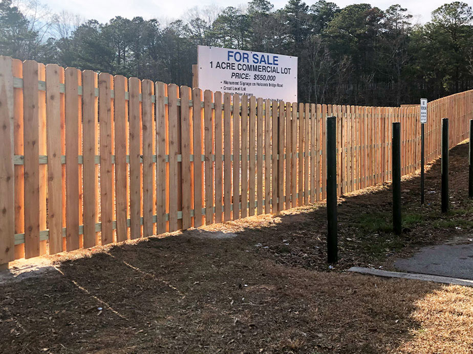 Commercial wood fence company in North Georgia