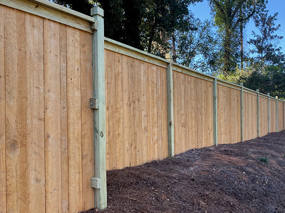 Dallas Georgia wood privacy fencing