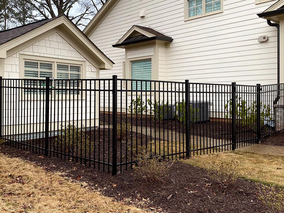 Peachtree City GA Aluminum Fences