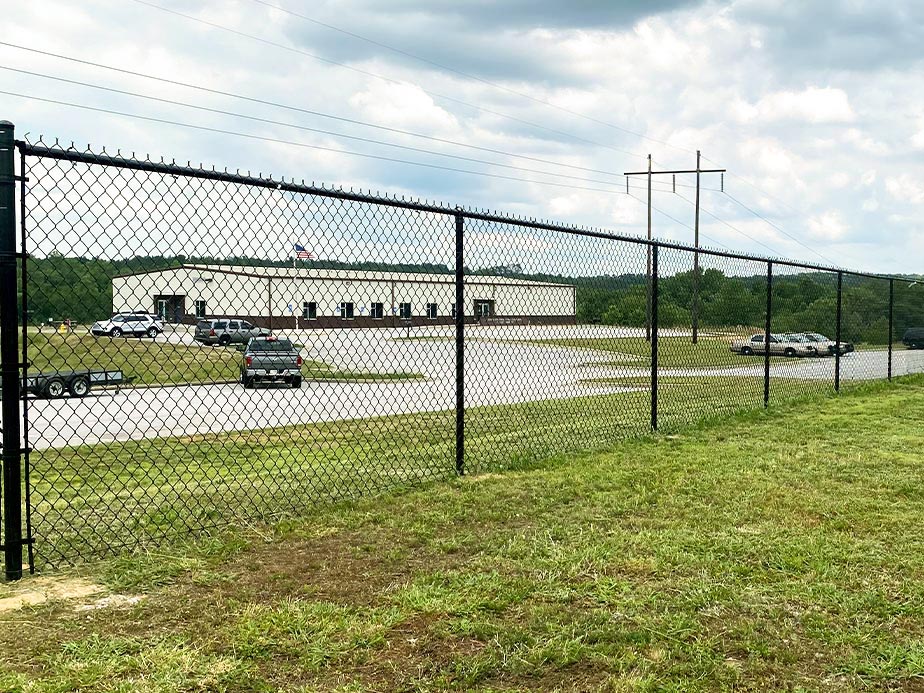 Peachtree City Georgia commercial fencing contractor