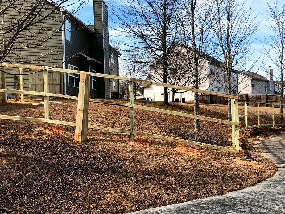 Peachtree City Georgia DIY Fence Installation